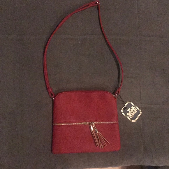 NWT red crossbody purse - Picture 1 of 3